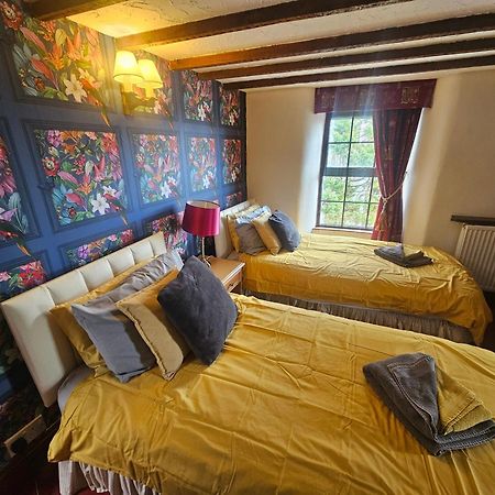 The West Country Inn Кловелли Экстерьер фото